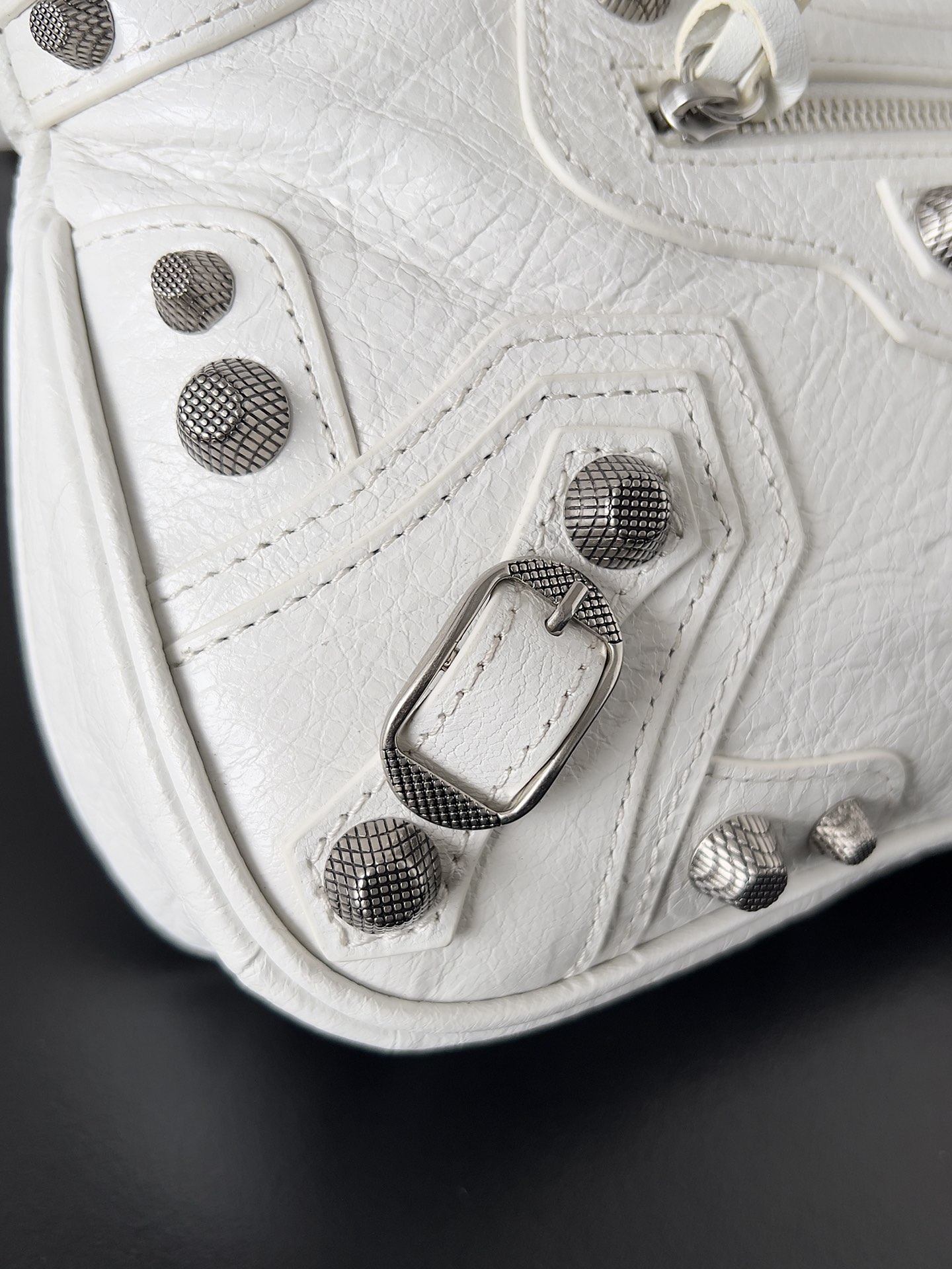  Balenciaga