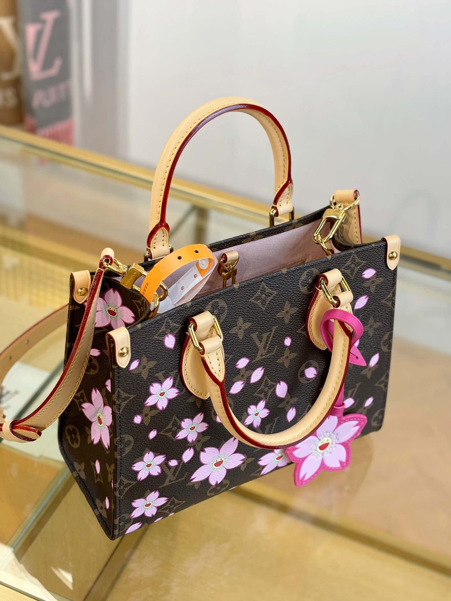 lv