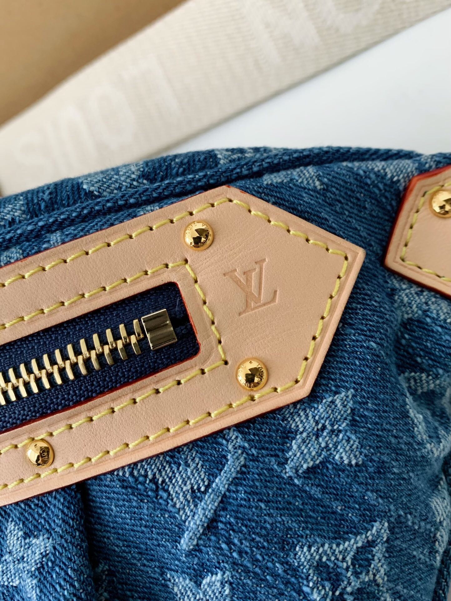 lv