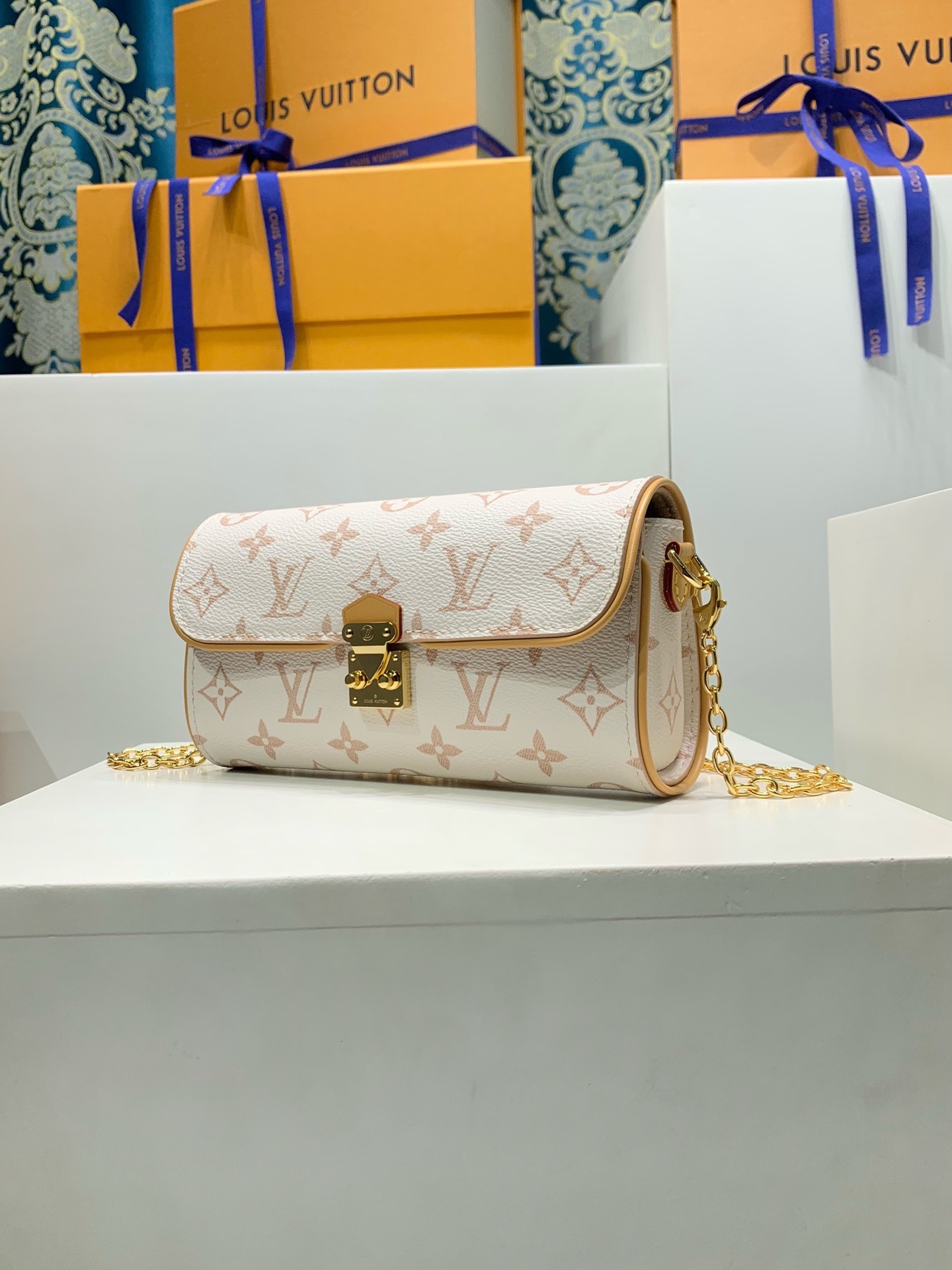 lv