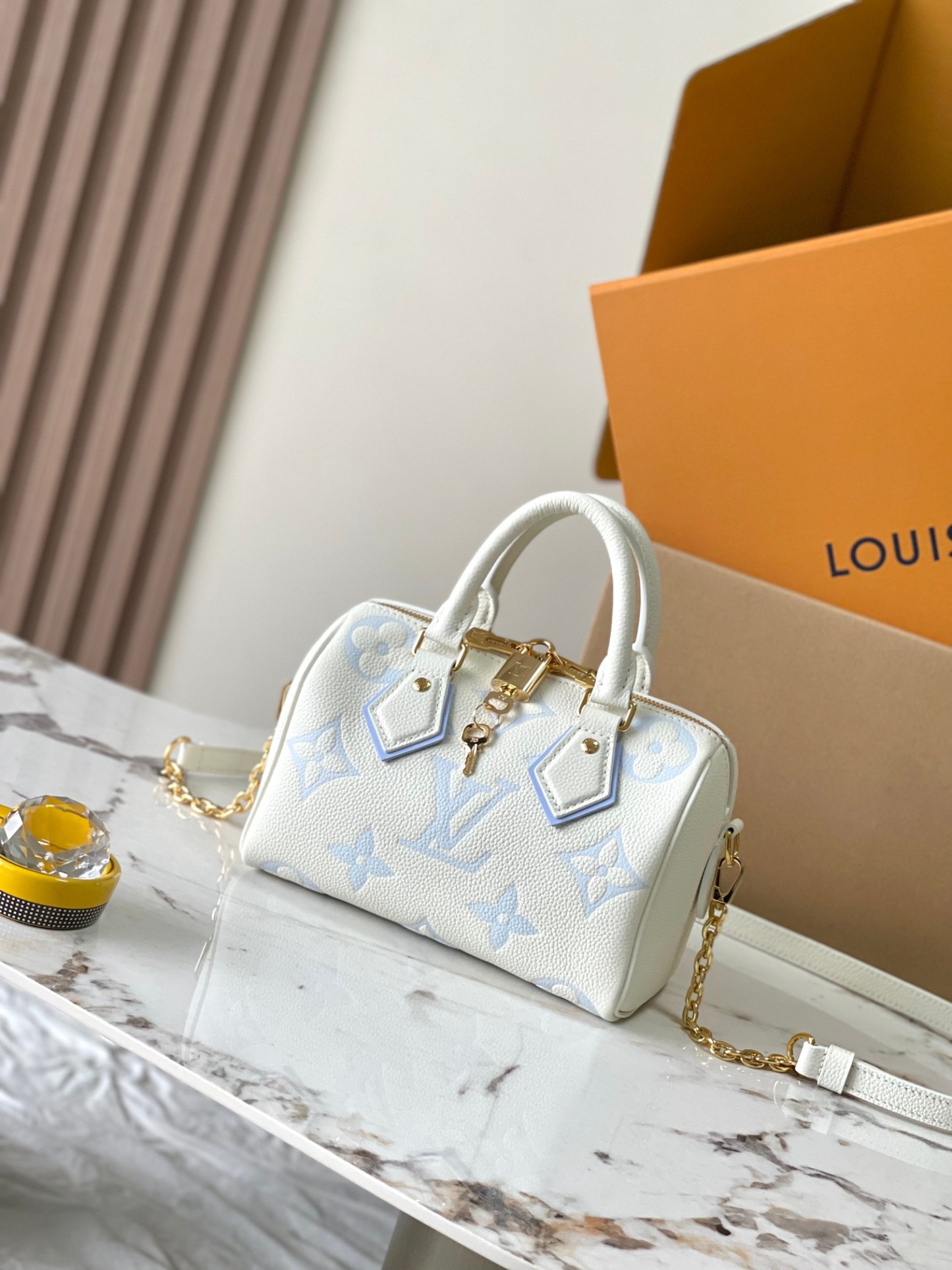 lv
