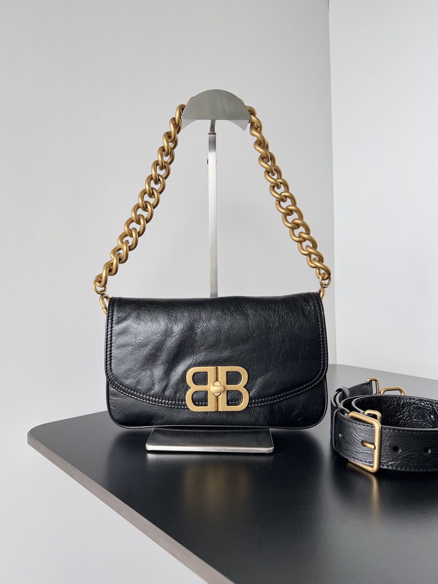  Balenciaga