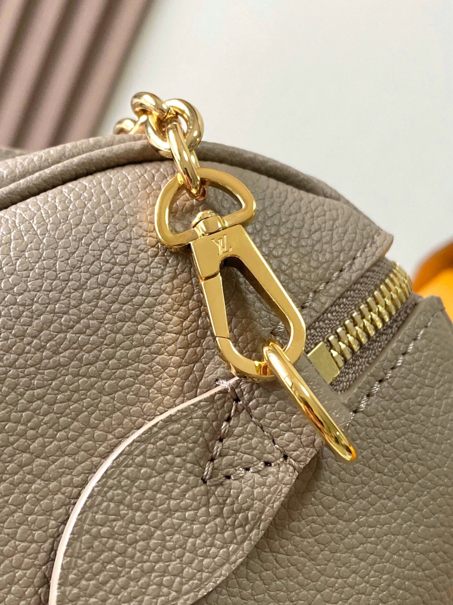 lv