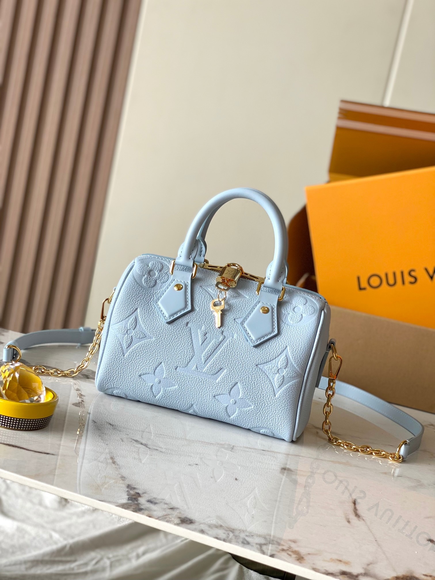 lv