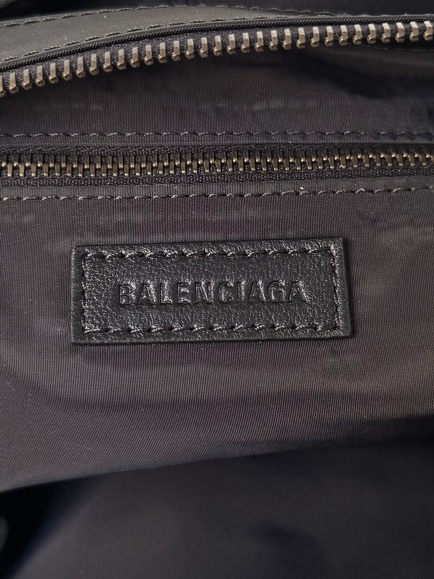  Balenciaga