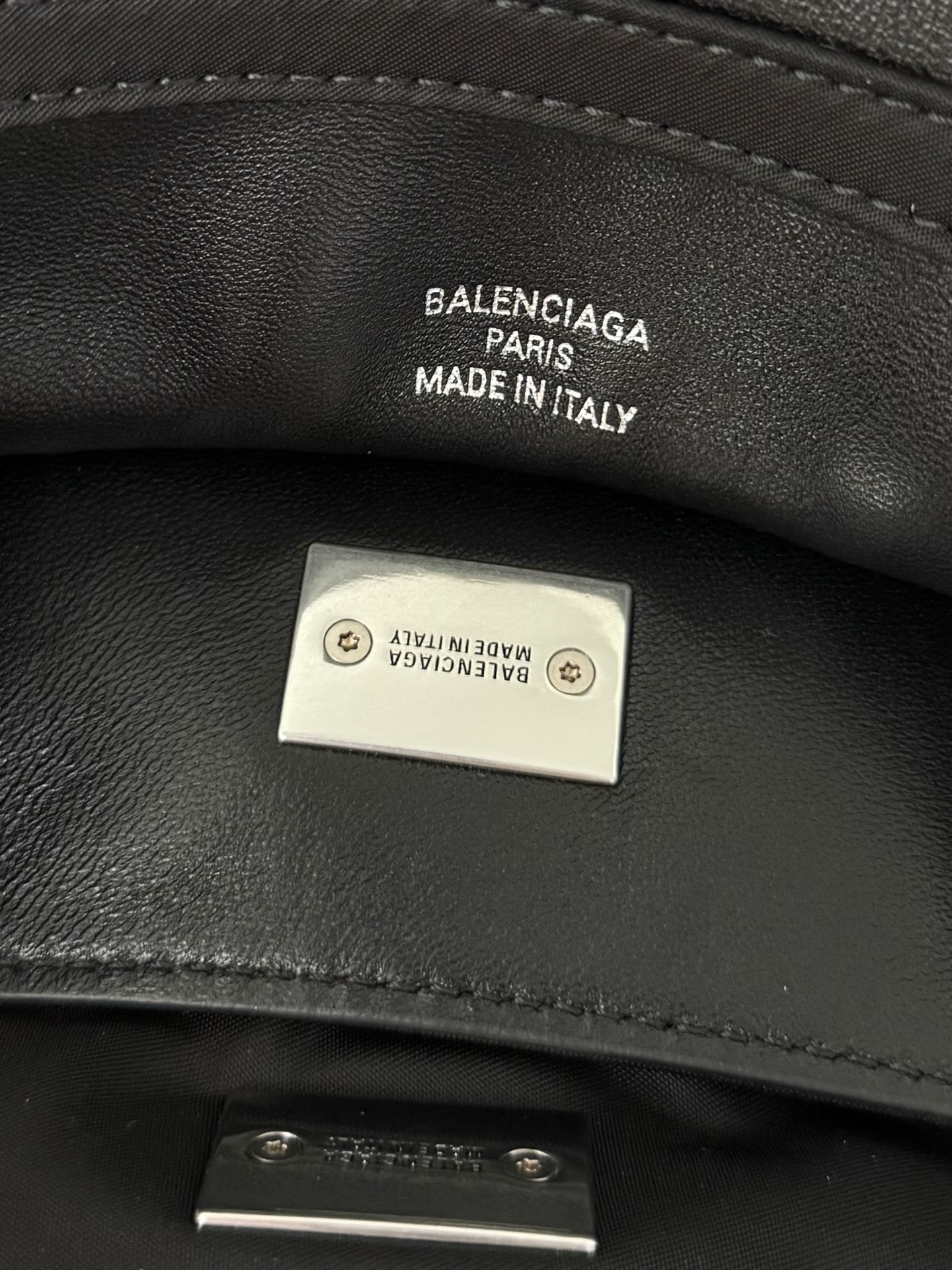  Balenciaga