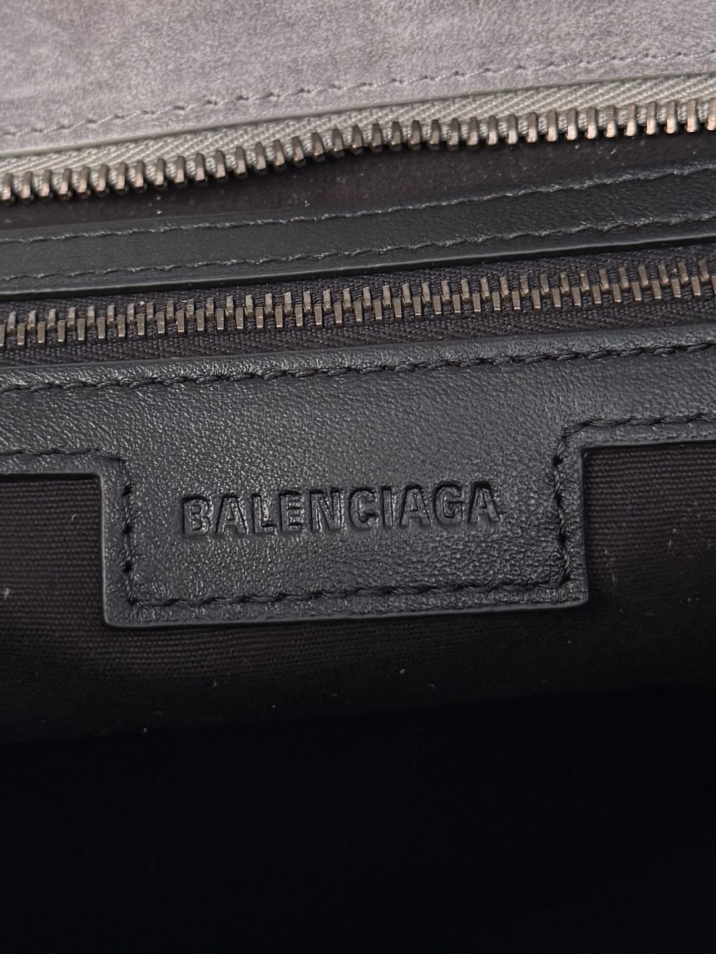  Balenciaga
