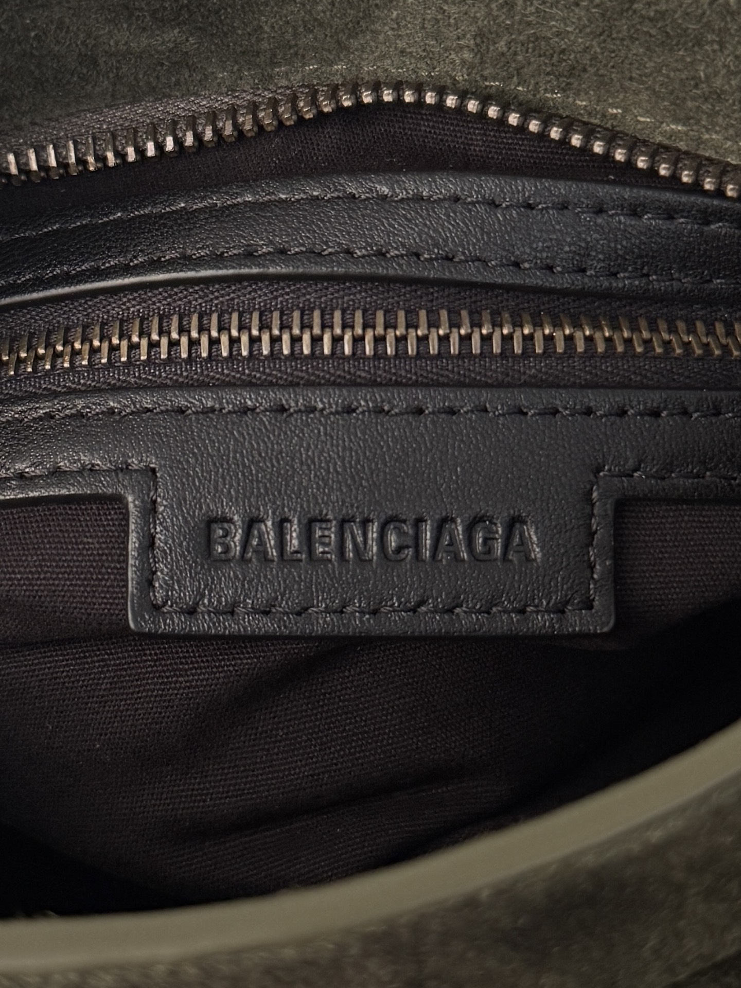  Balenciaga
