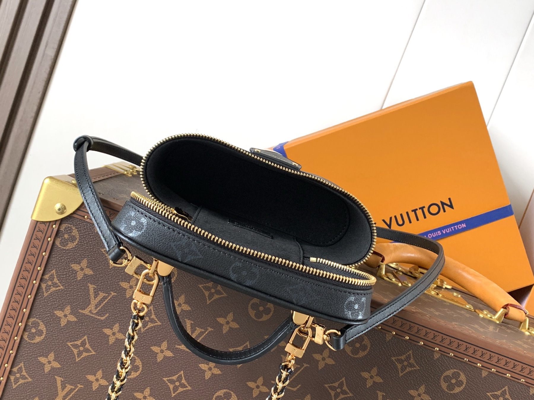 lv