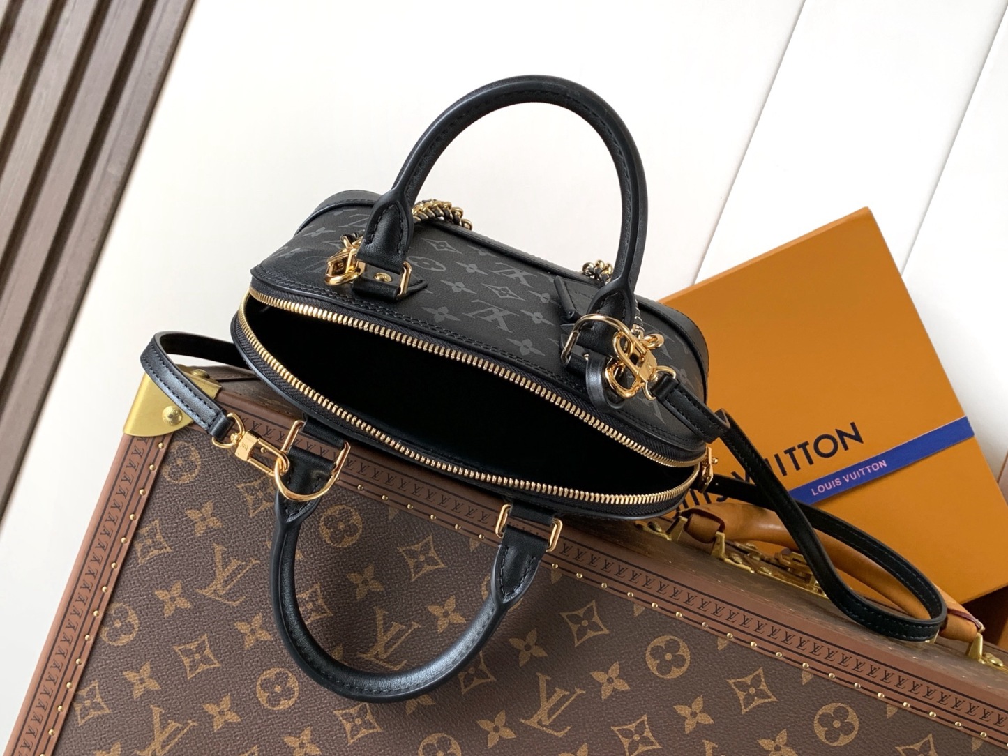 lv