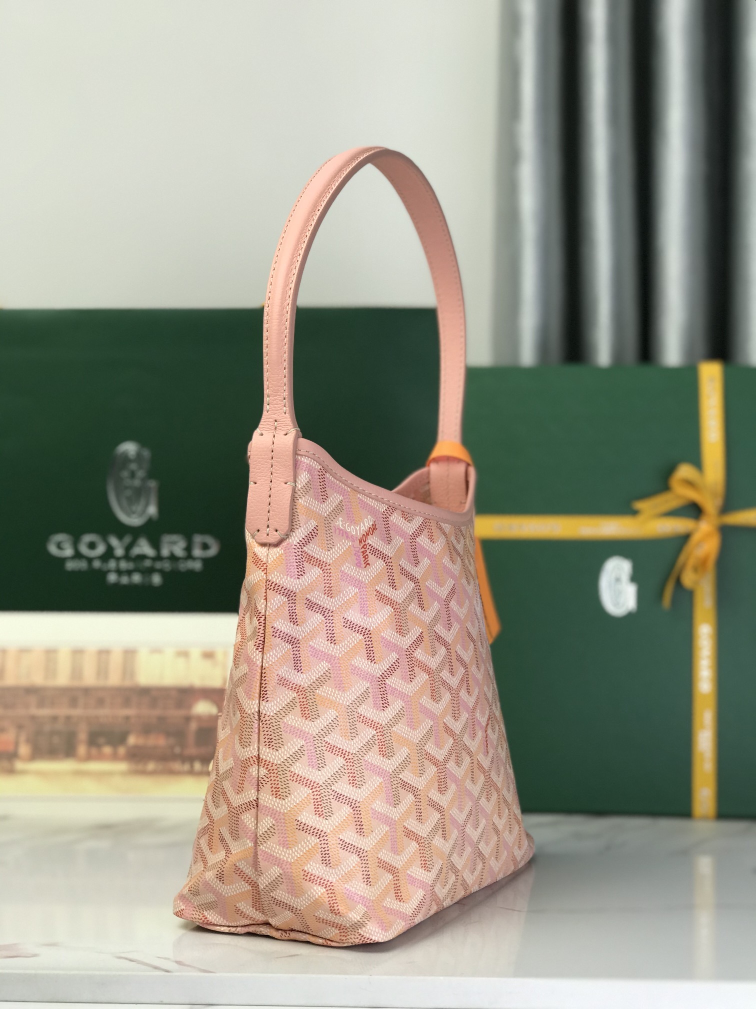    Goyard