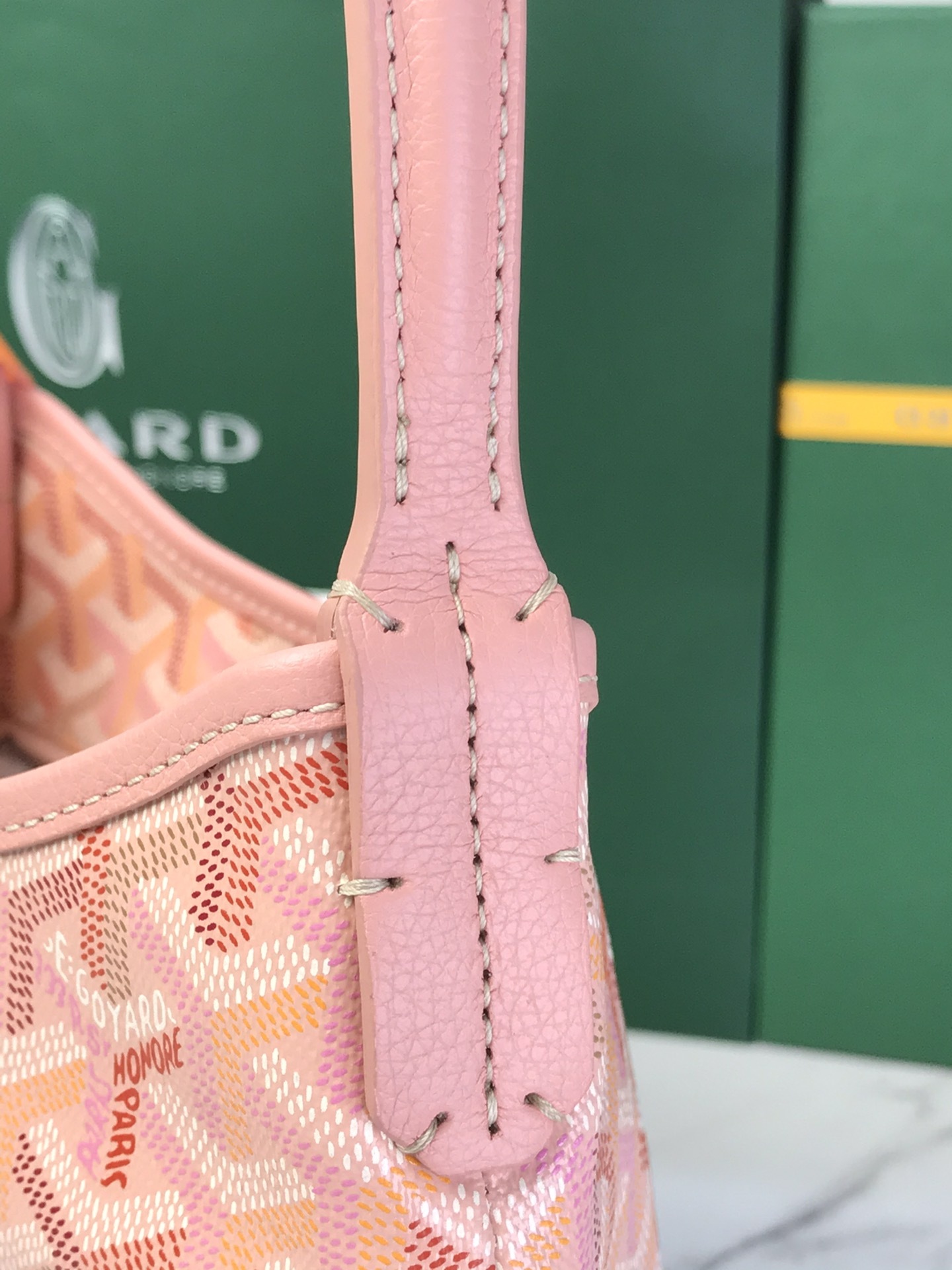    Goyard