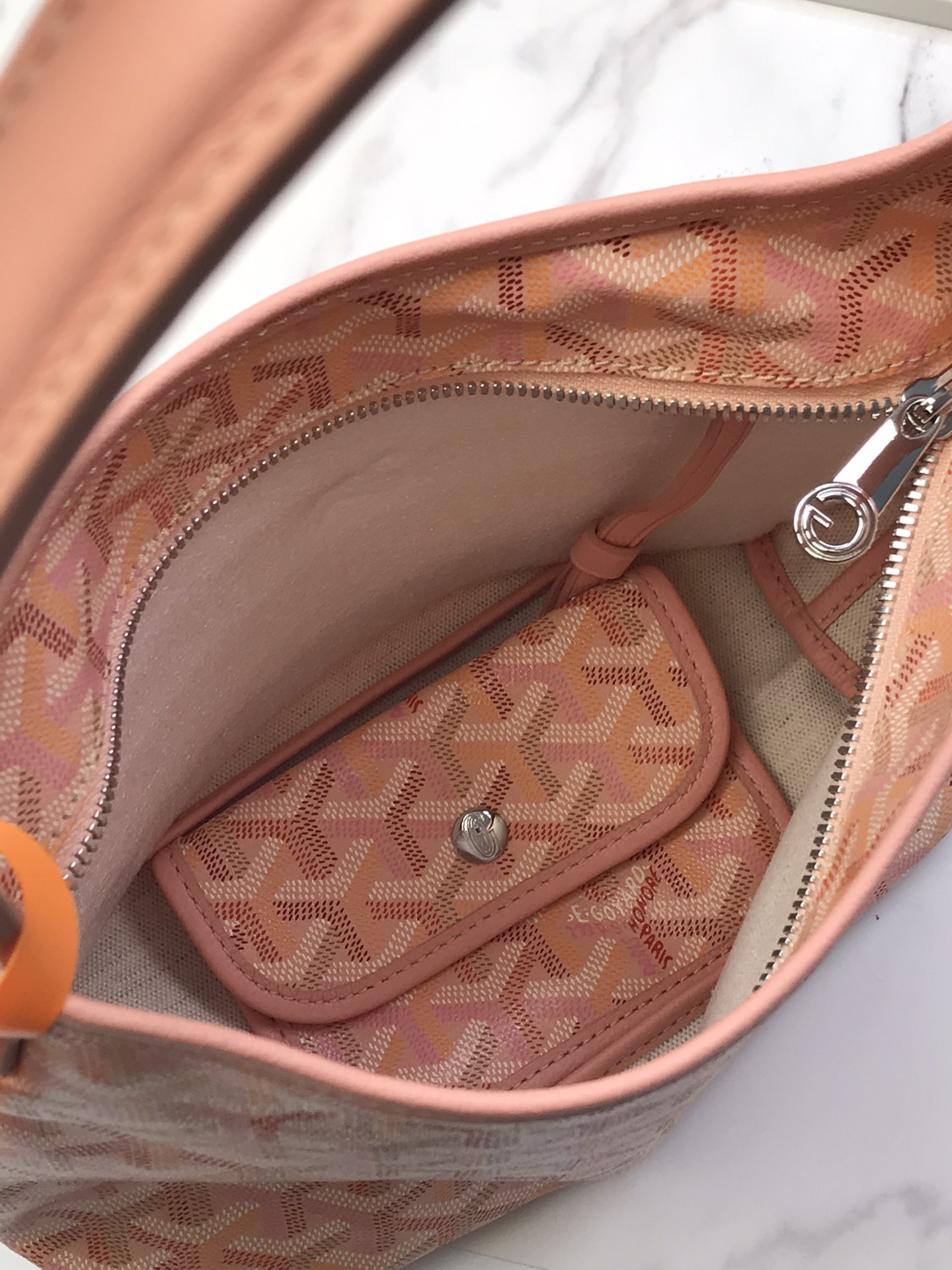    Goyard