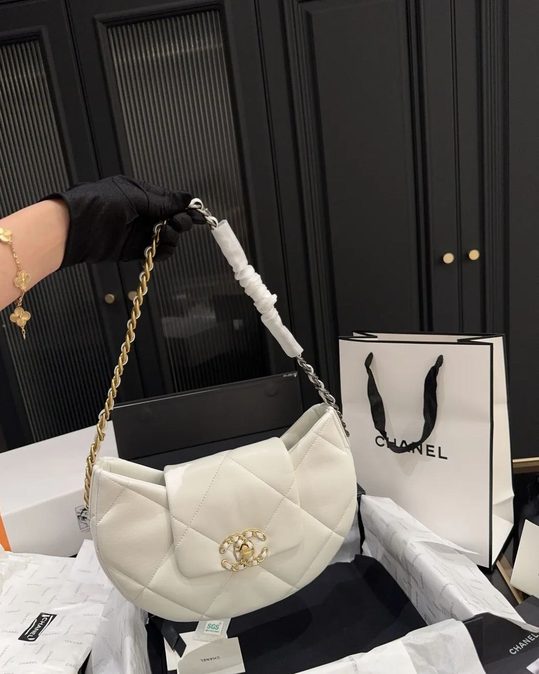 https://img-va.myshopline.com/image/store/1741935503876/-20250321181803.jpeg?w=1080&h=1439