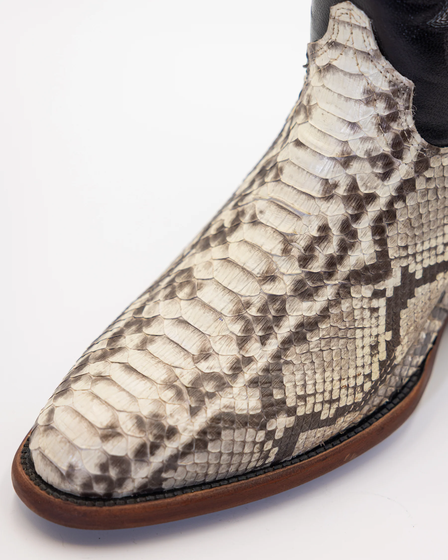 🚨Deal Of The Day🔥Python Boots