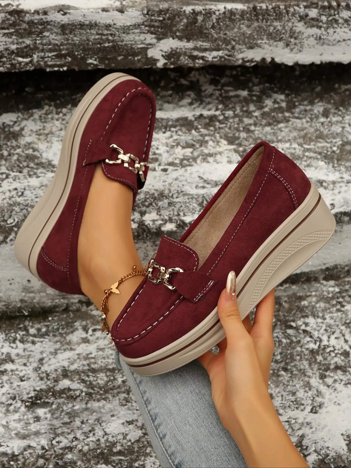 Women's Solid Color Chain Low-Top Round Toe Versatile Shoes