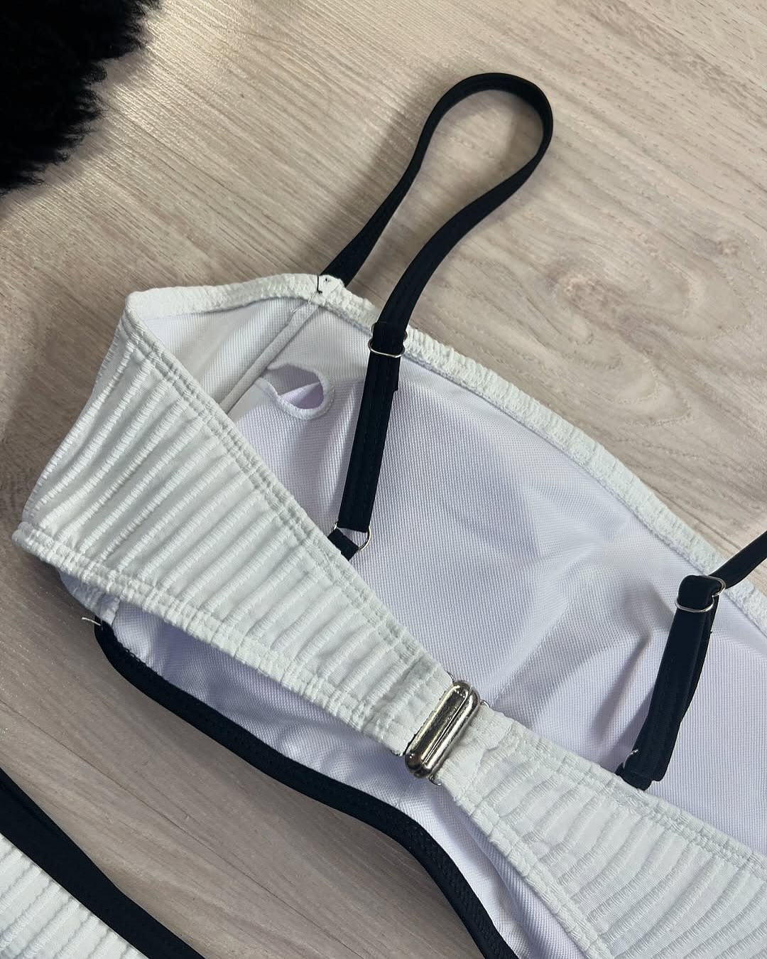 🚨𝐂𝐡𝐫𝐢𝐬𝐭𝐦𝐚𝐬 𝐢𝐧 𝐉𝐮𝐥𝐲 𝐒𝐚𝐥𝐞🔥Rib Piping Bandeau & High-Waisted Bottoms Set