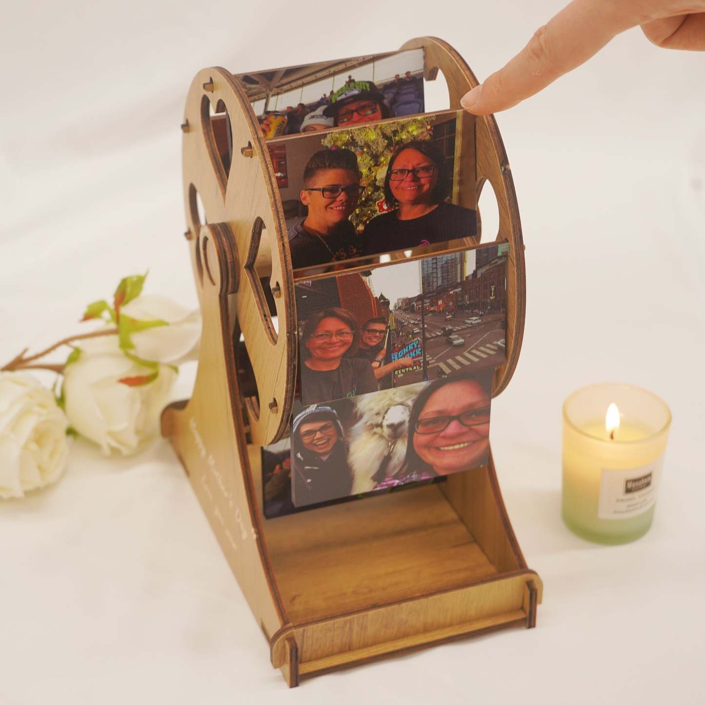 Personalized Mini Ferris Wheel with Photos-ilovevango