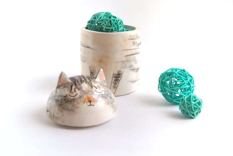 Personalized Cat Urn with Semi-spherical cover, with Name or without Name. Special Memory. Multipurpose Box.-ilovevango