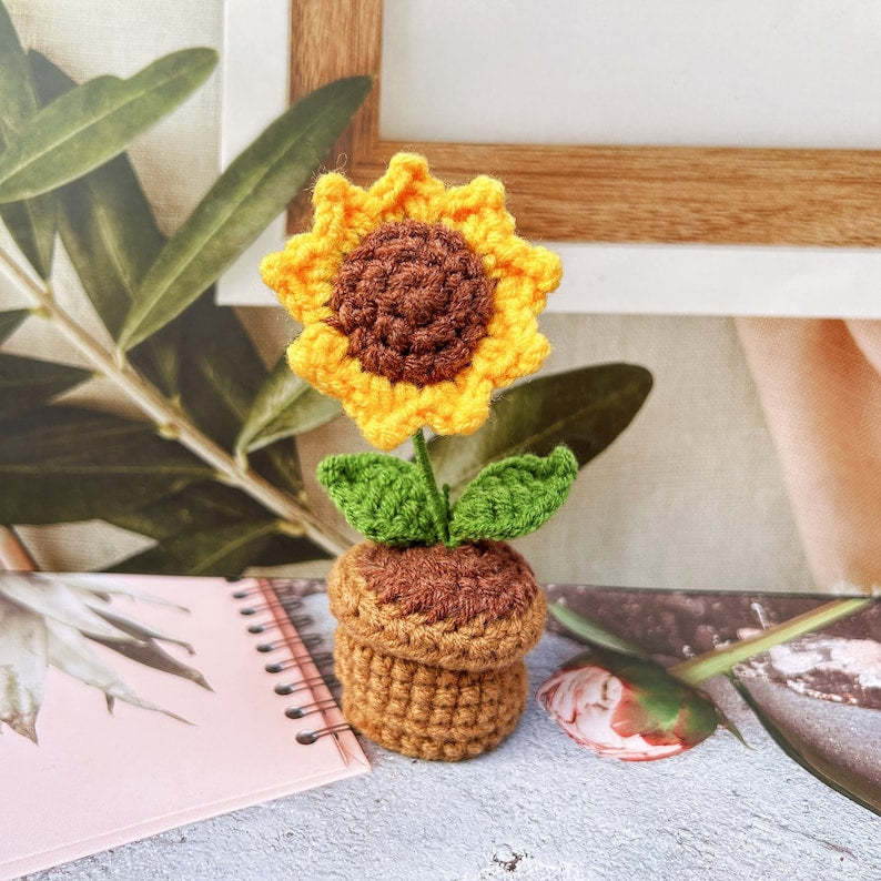 Handmade Crochet Flower Pot-Knitted Sunflower/Rose/Tulip/Plum Blossom