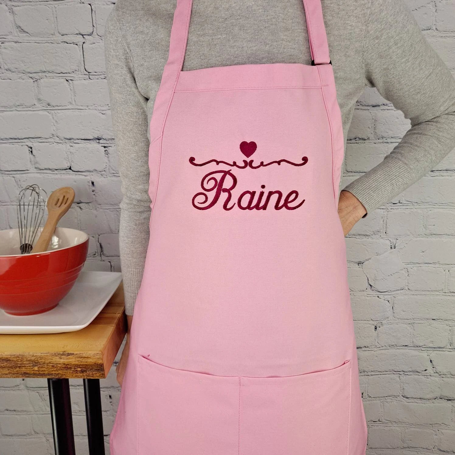 Customizable Apron Personalize Name Heart Kitchen Embroidered Apron Gift For Her-ilovevango
