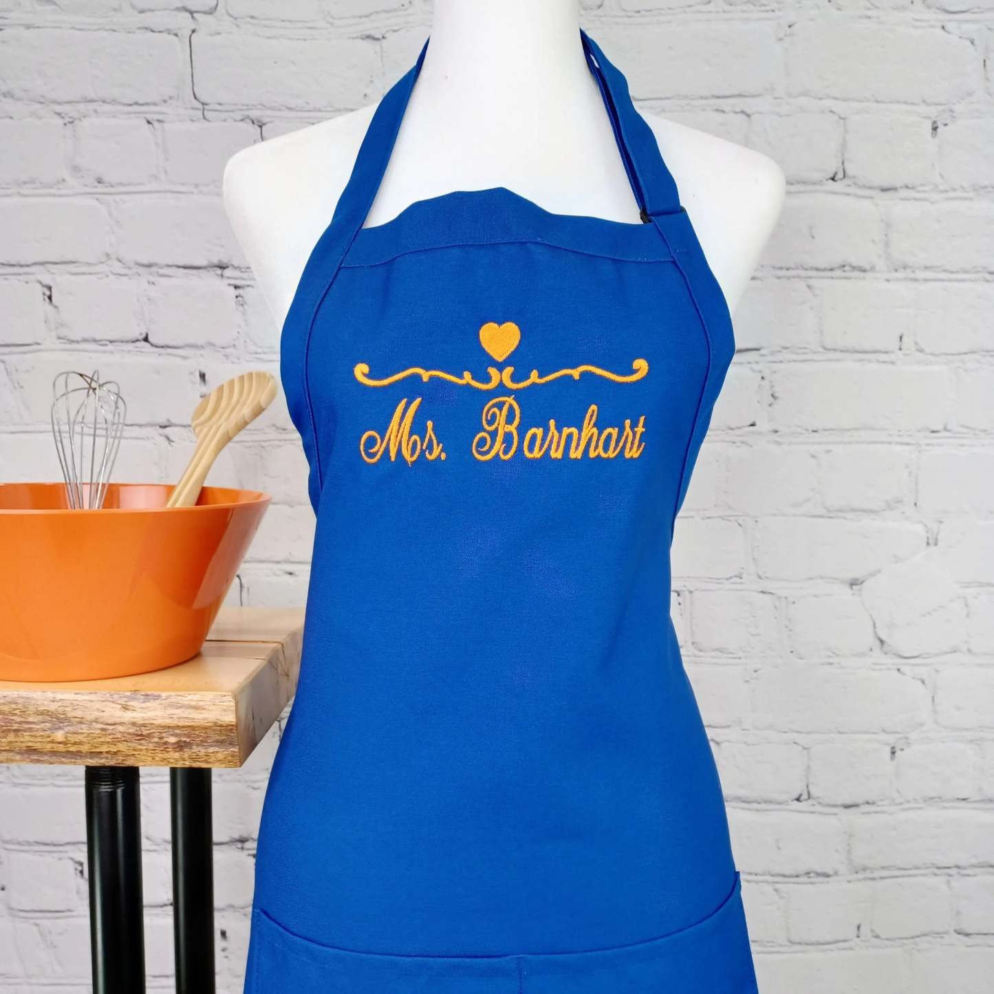 Customizable Apron Personalize Name Heart Kitchen Embroidered Apron Gift For Her-ilovevango