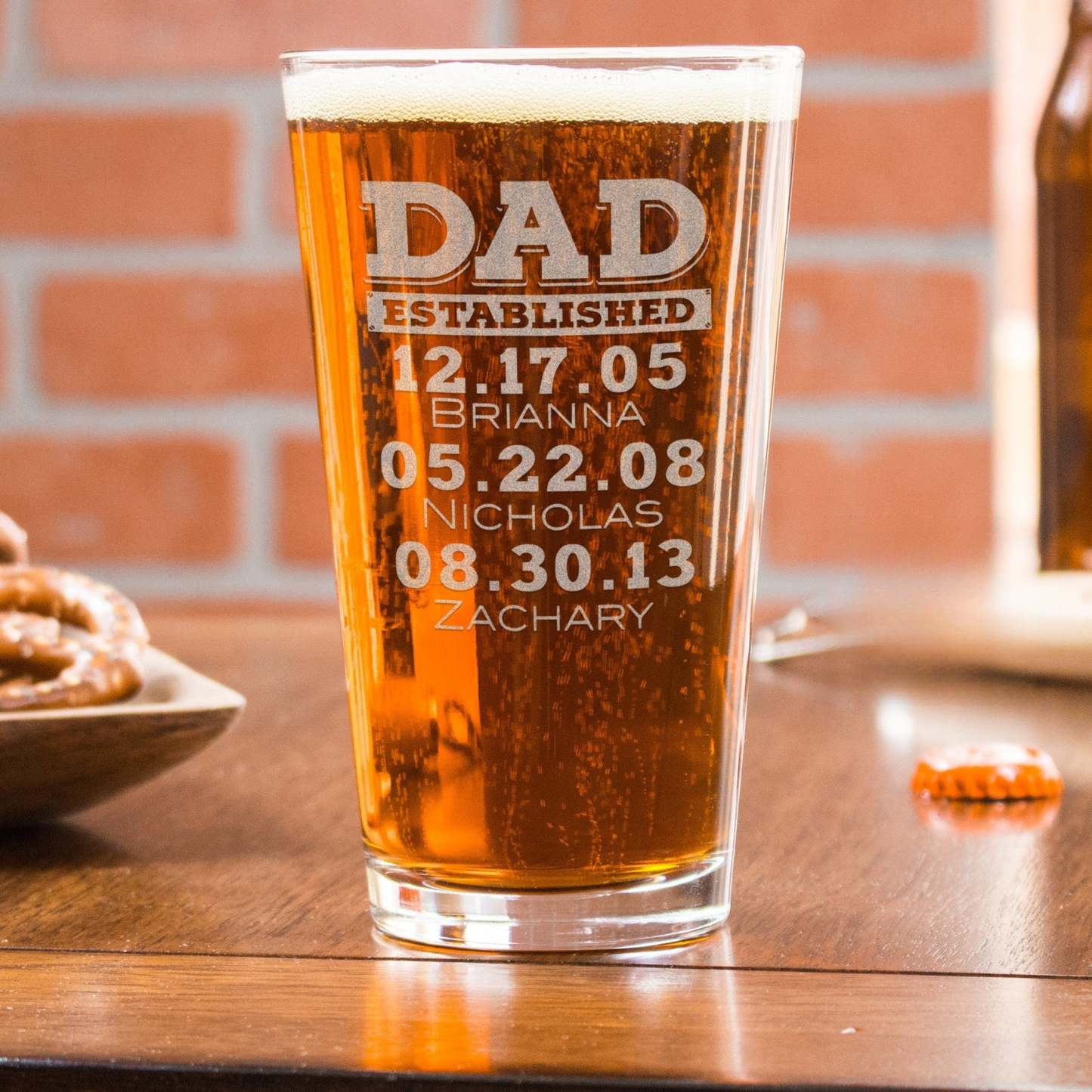 Etched Beer Glass For Dad - Custom Dad Established Pint Glass, Dad Gifts, Up To 6 Kids Names, Gift For Dad From Kids-ilovevango