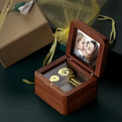 Personalized Wooden Vintage Photo Music Box-Blongser