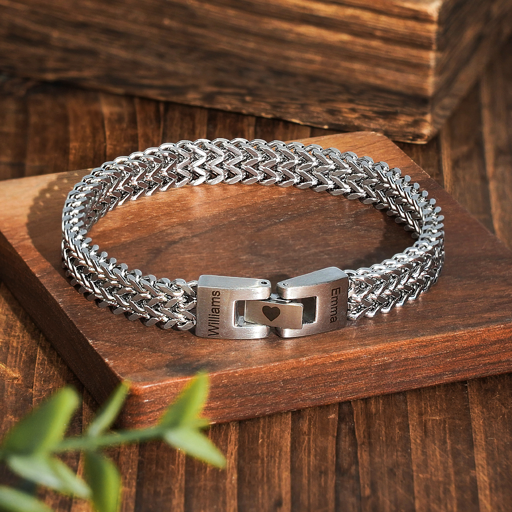 Personalized Men's Stainless Steel Interlocking Bracelet with Engraved Names Bracelet Gift for Him-Blongser
