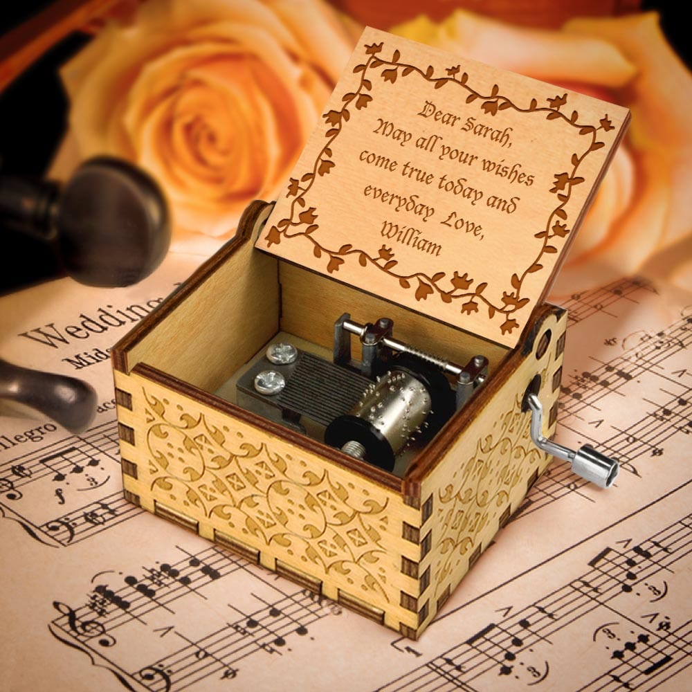 Personalized Engraved Hand Crank Wooden Music Box with Text-Blongser