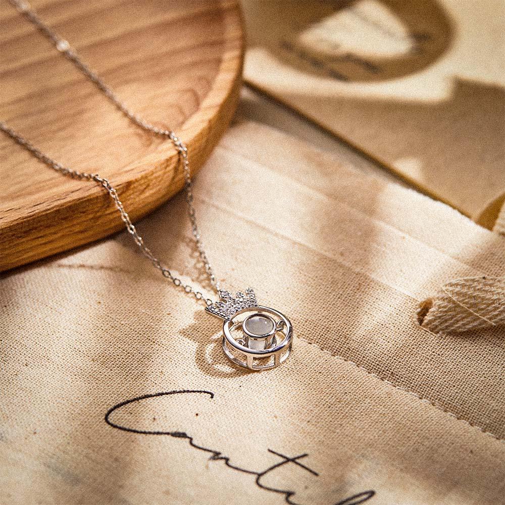 Custom Photo Projection Necklace Fashion Crown Gifts-Blongser