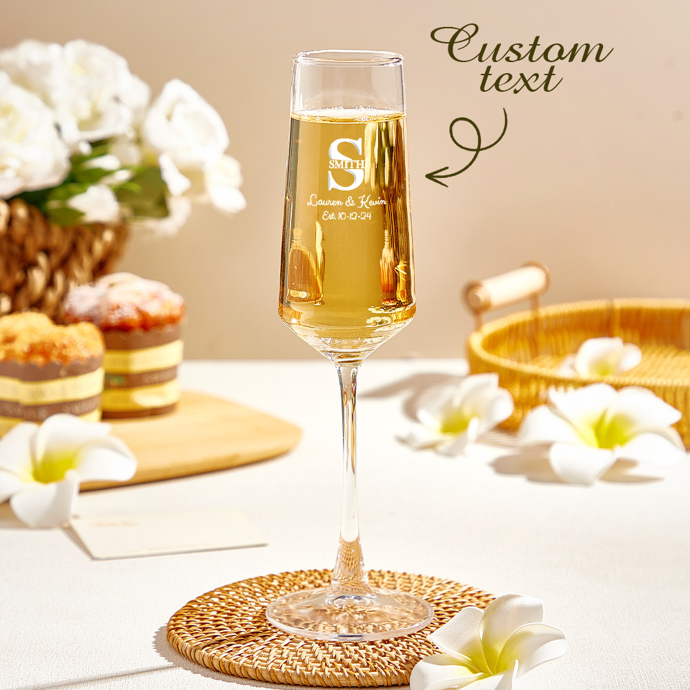 Personalized Bride and Groom Wedding Champagne Flutes Gift for Newlyweds-Blongser