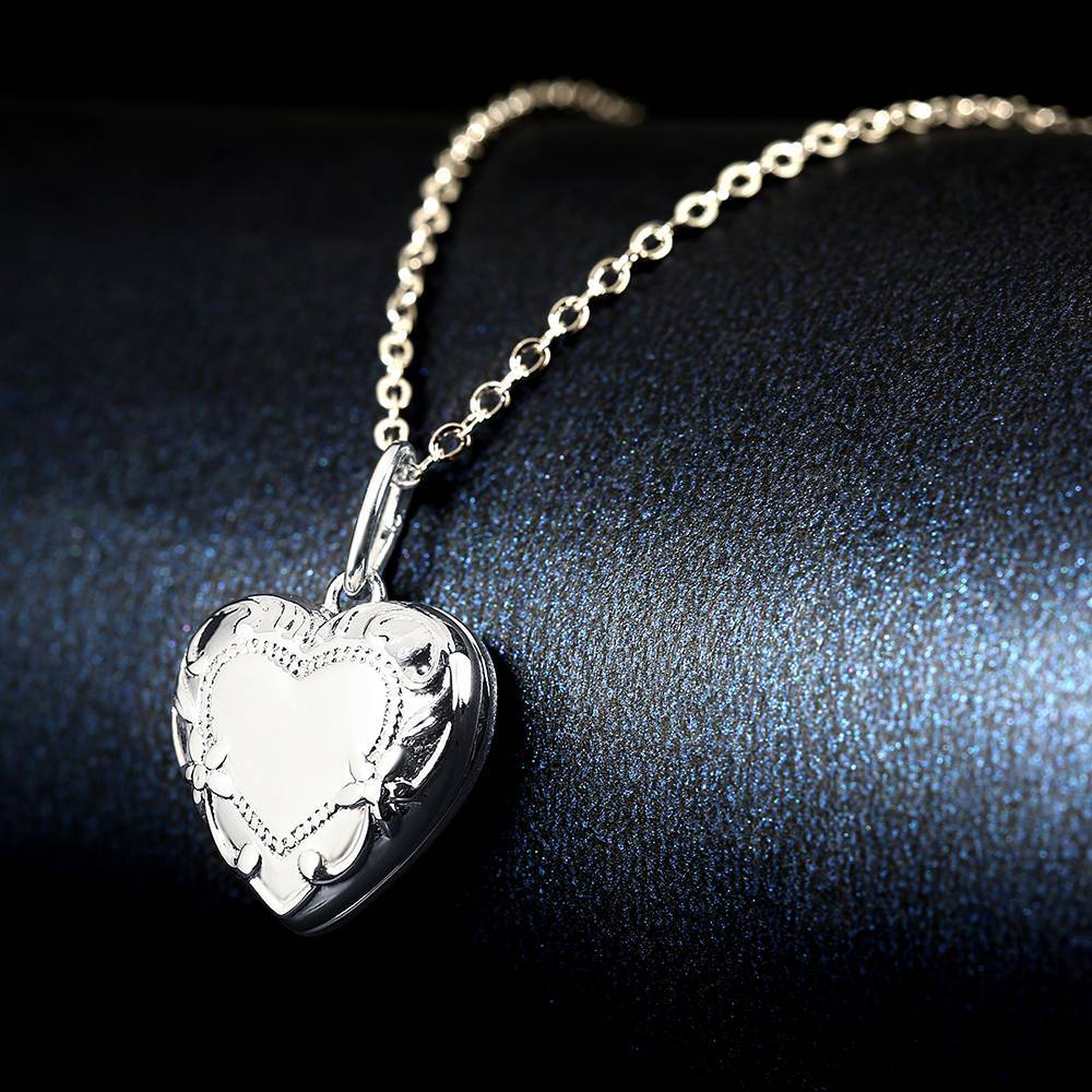 Embossed Heart Picture Locket Pendant Necklace With Photo-Blongser