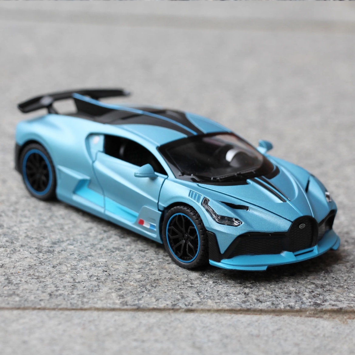 TANKCANVAS-Die-casting car model 1:24 for Bugatti Veyron Simulation Alloy Static Model