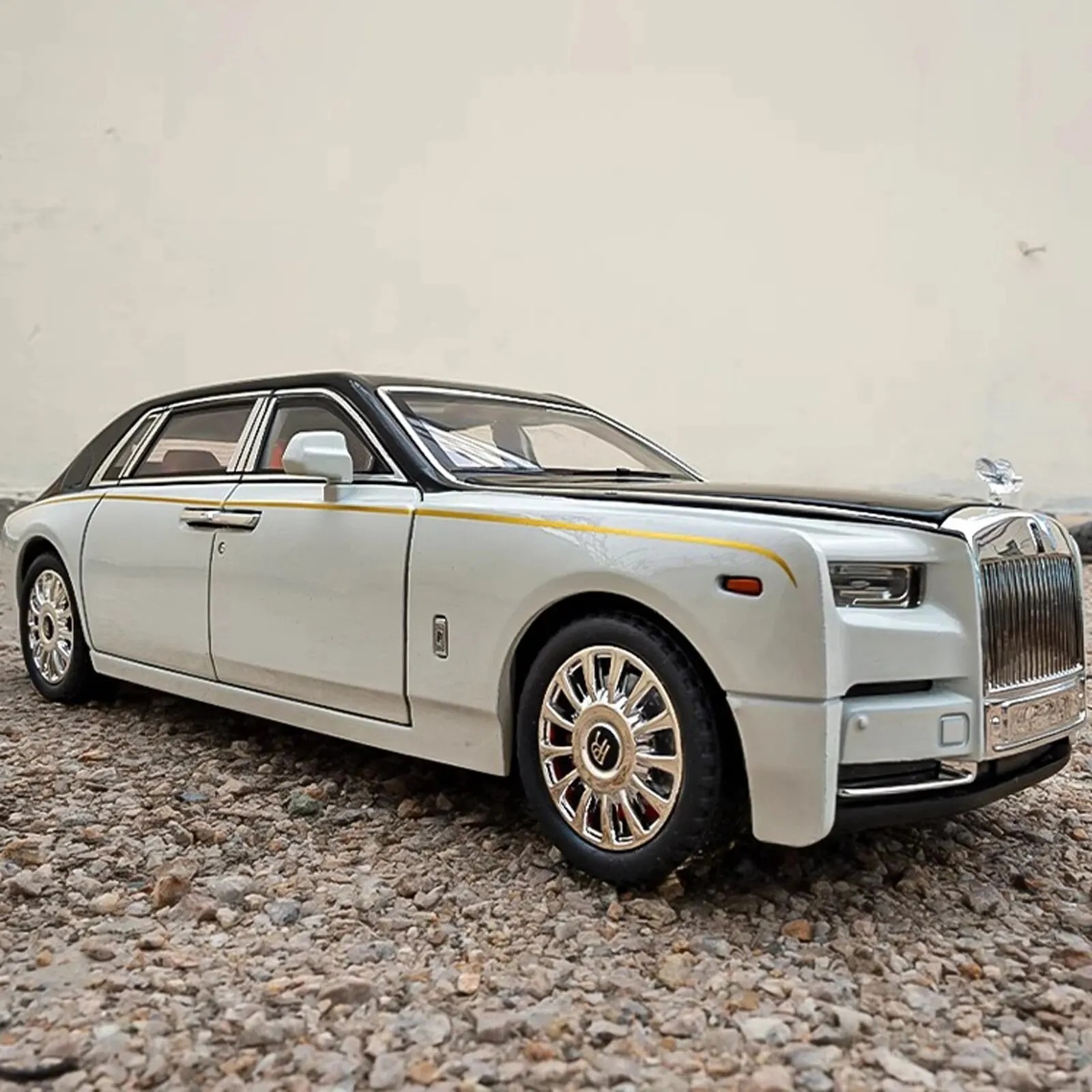 TANKCANVAS-Diecast Model Car For 1:18 Rolls-Royce Phantom Supercar Simulation Alloy Static Model