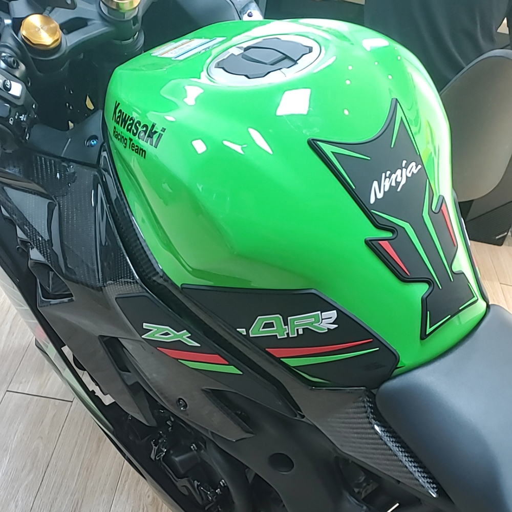 Tankcavas Motorcycle Tank Pad Protector Kit Sticker Anti Slip Fuel Tank Pad 3D Side Gas Knee Grip Traction Pads For Kawasaki Ninja ZX6R ZX-6R 2024-Tankcanvas