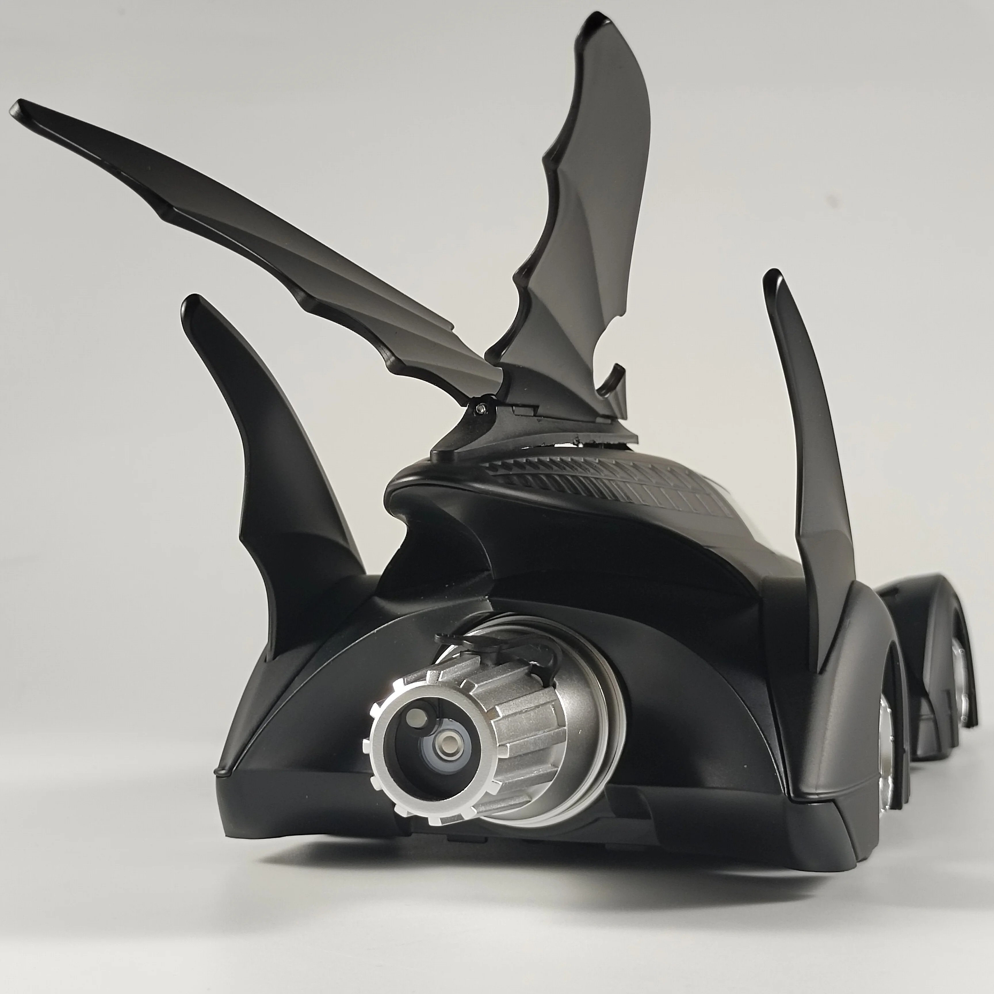 TANKCANVAS-Die-cast alloy 1:18 Batmobile