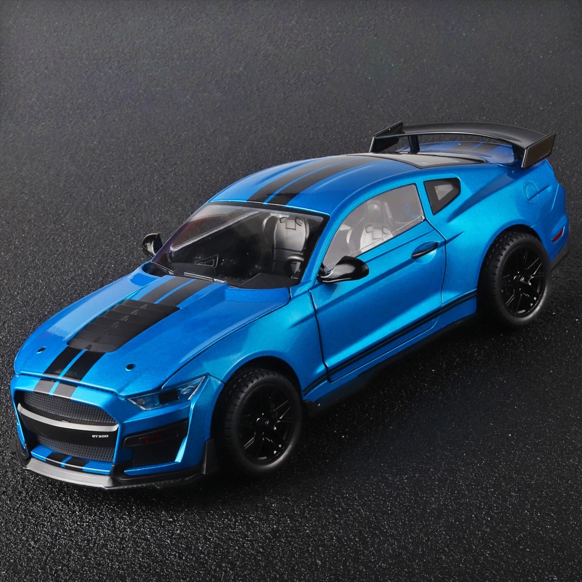 TANKCANVAS-Diecast Model Car For Large 1:18 Ford Mustang GT500 Simulation Alloy Static Model