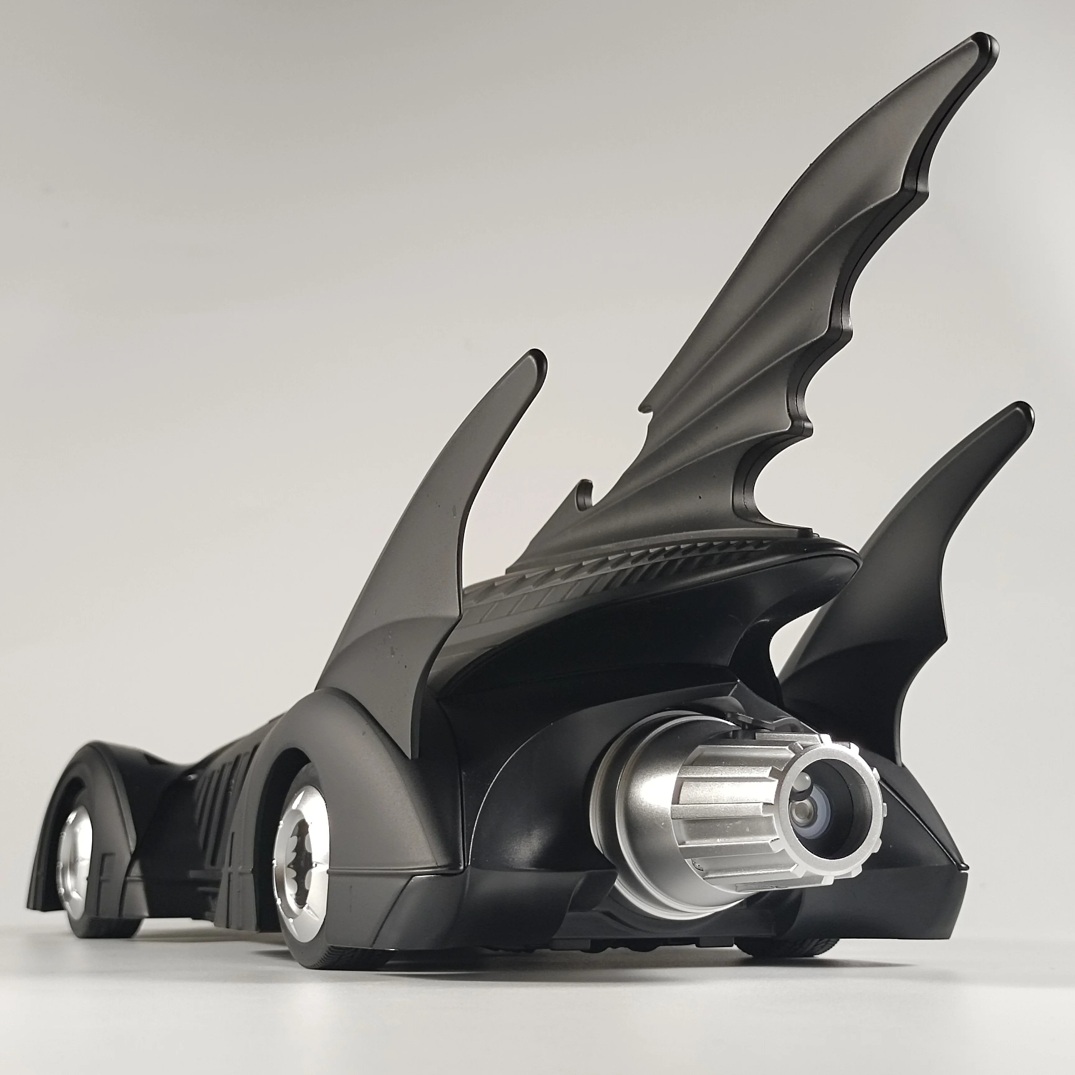 TANKCANVAS-Die-cast alloy 1:18 Batmobile
