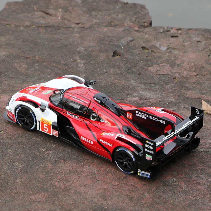 TANKCANVAS-Diecast Model Car 1:24 For Porsche 963 Simulation Alloy Static Model