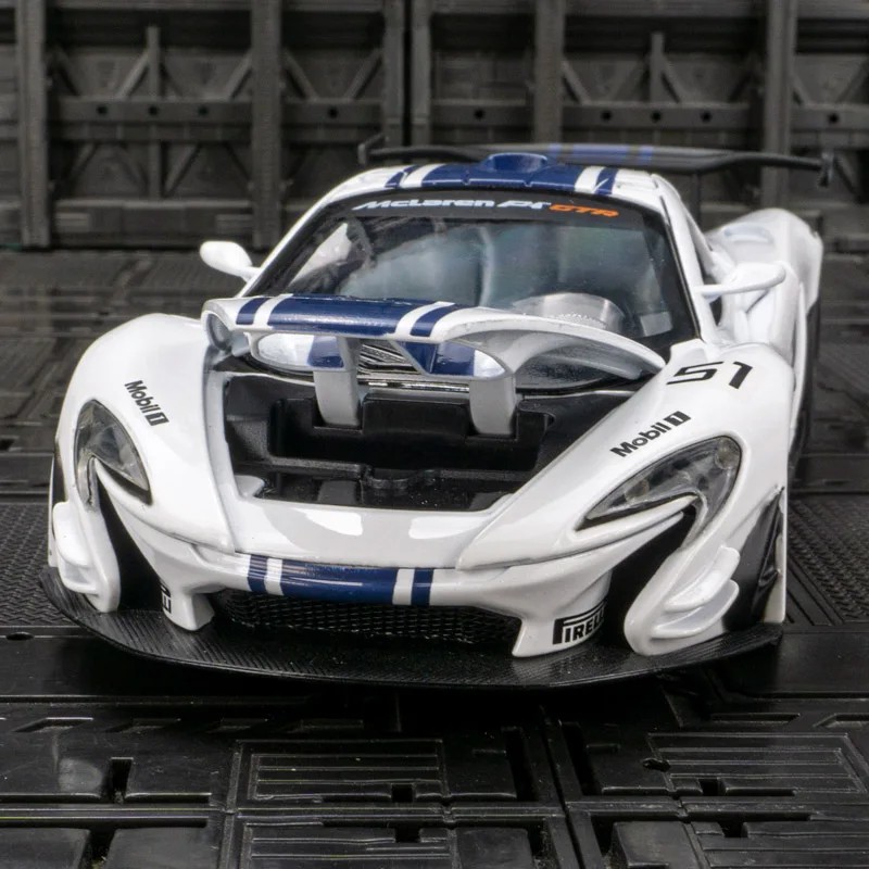 TANKCANVAS-1:22 FOR P1 GTR Alloy Diecast Model Sports Car Toys 3 Doors Opened Pull Back Sound Light Metal Body Racing Vehicles