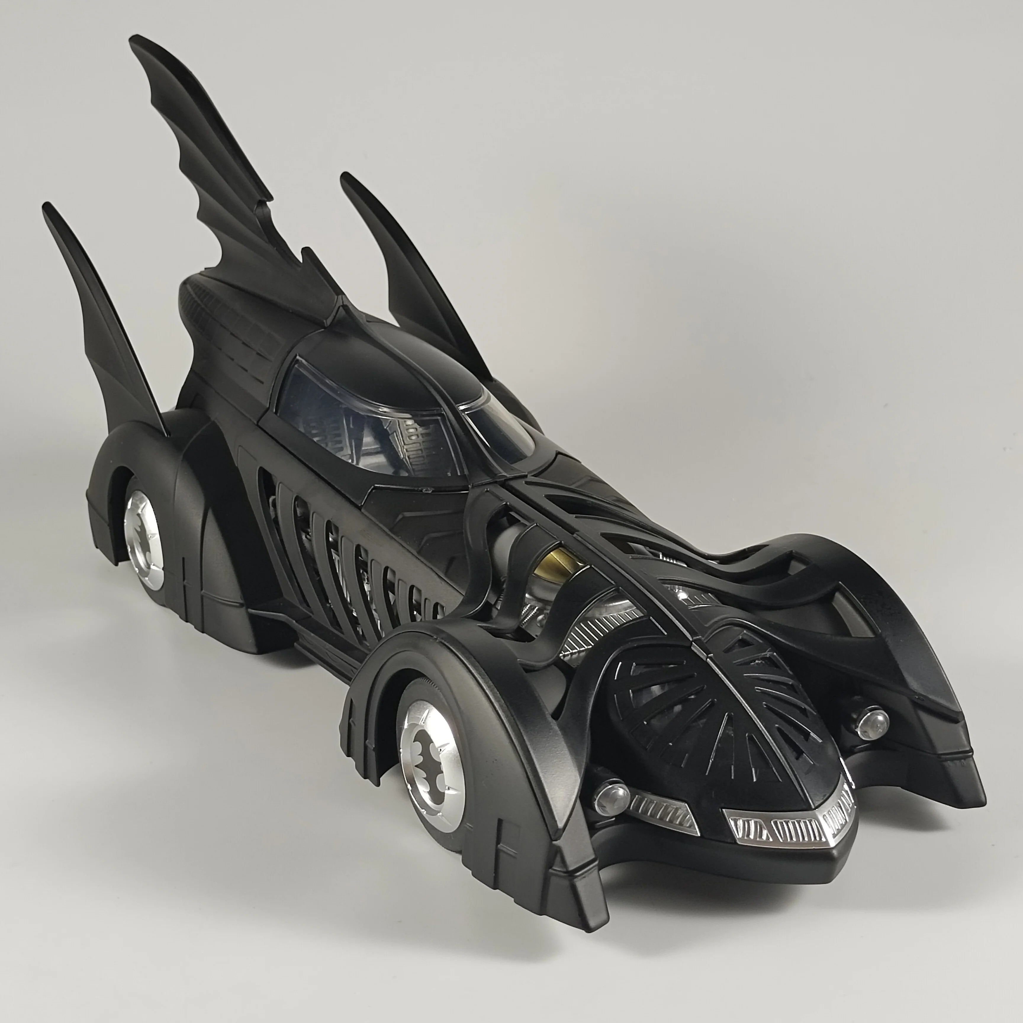TANKCANVAS-Die-cast alloy 1:18 Batmobile