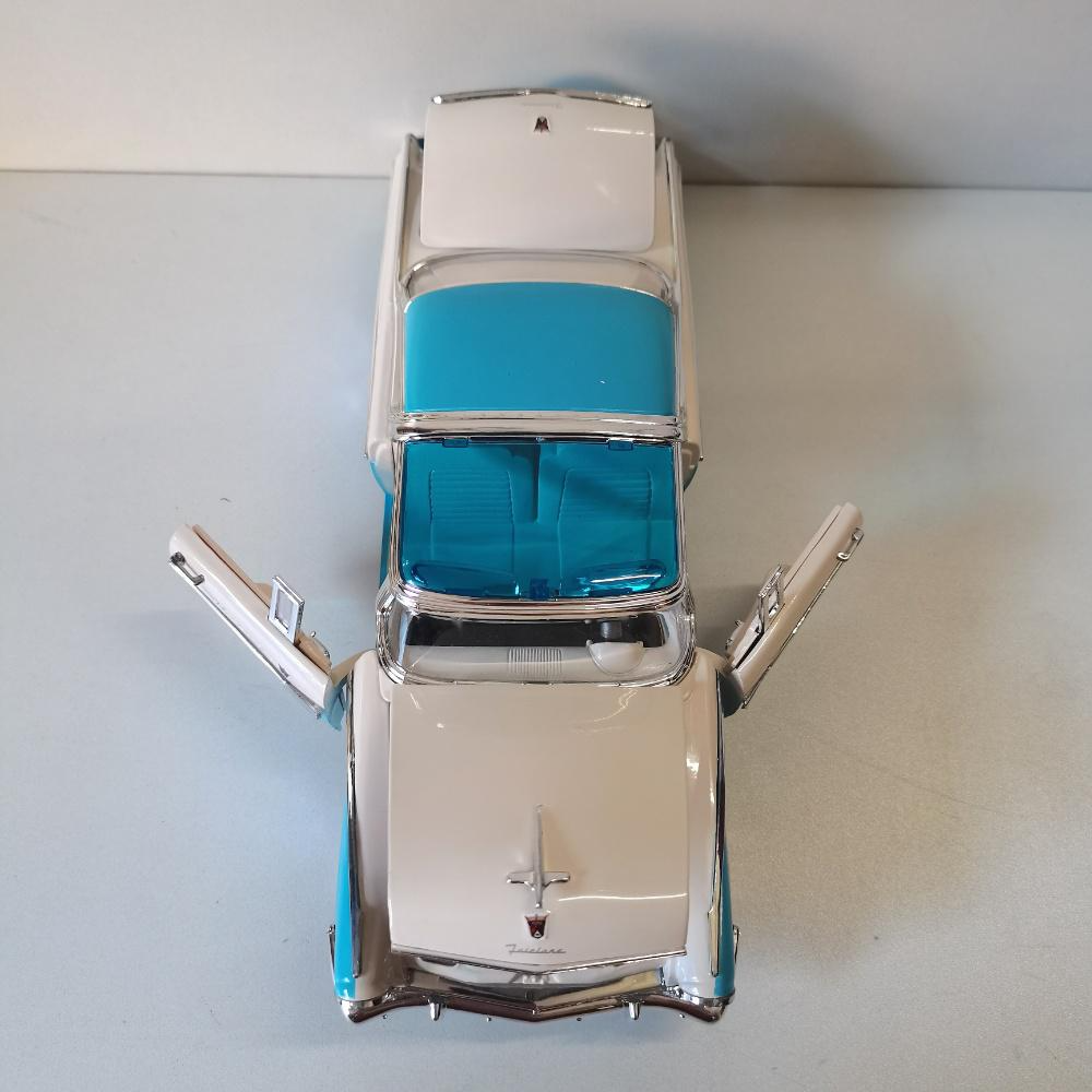 TANKCANVAS-Diecast Model Car For 1:24 Ford Crown Victoria 1955 FORD Simulation Alloy Static Model