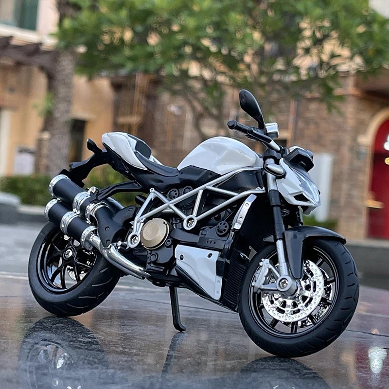 Tankcanvas 1:12 For DUCATI Streetfighter V4 Carbon Red Die Cast Toy Vehicles Collectible Hobbies Motorcycle Model Toys Childrens Birthday Gifts-Tankcanvas