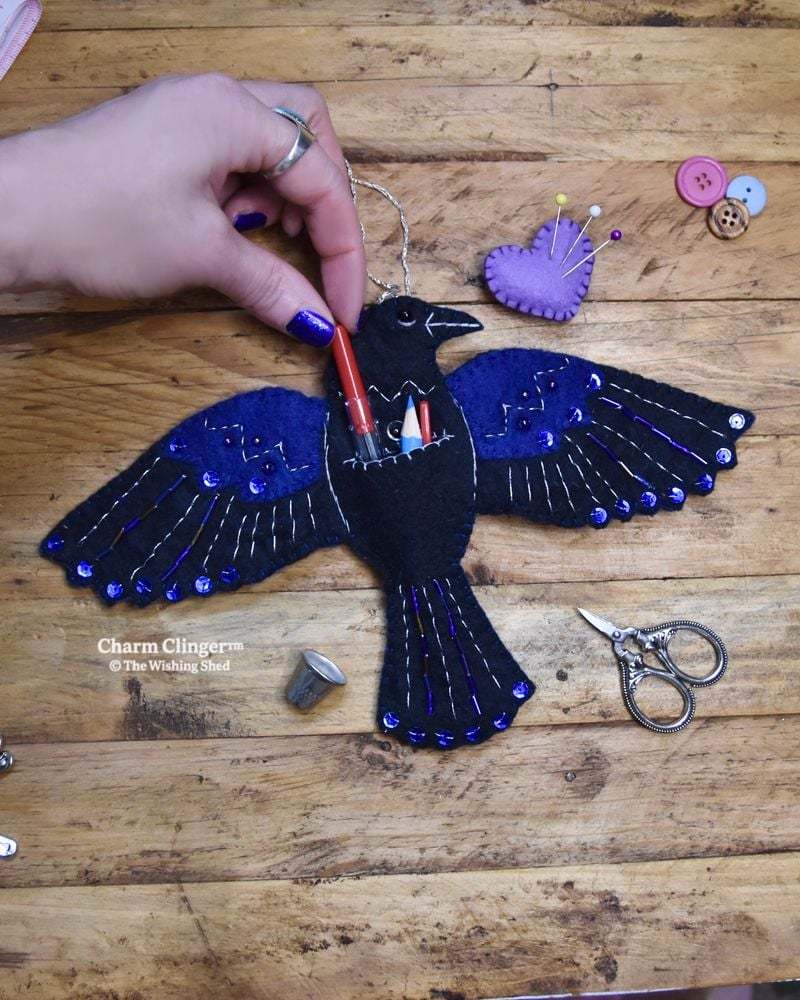 🖤 “Raven’s Keepsake – Guardian of Stitches” 🪡✨