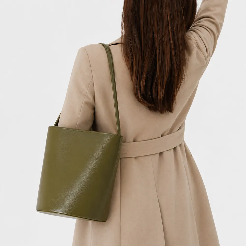 moody Eden Tote Bag