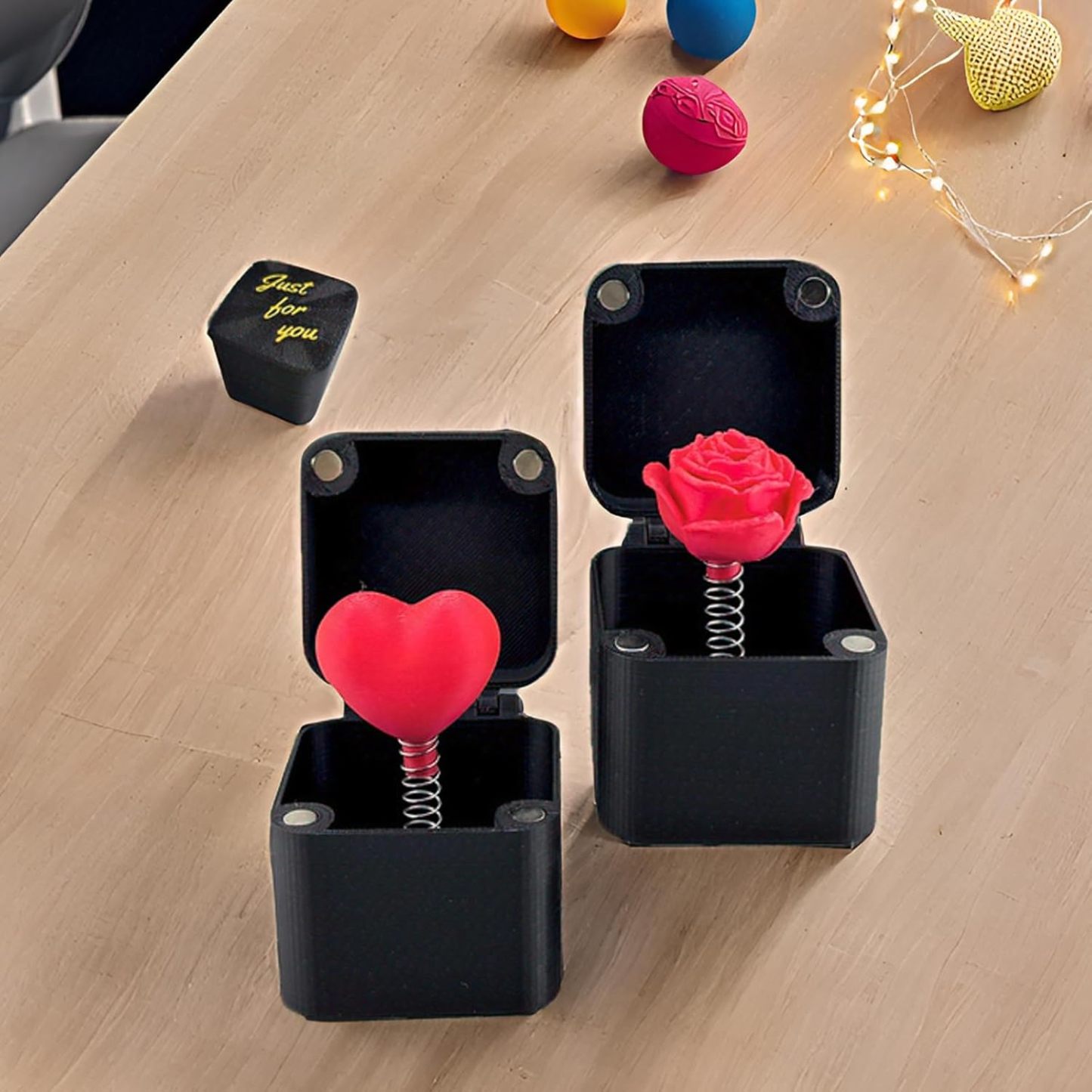 🎁 "The Annoying Gift Box"—a mix of pranks and surprises