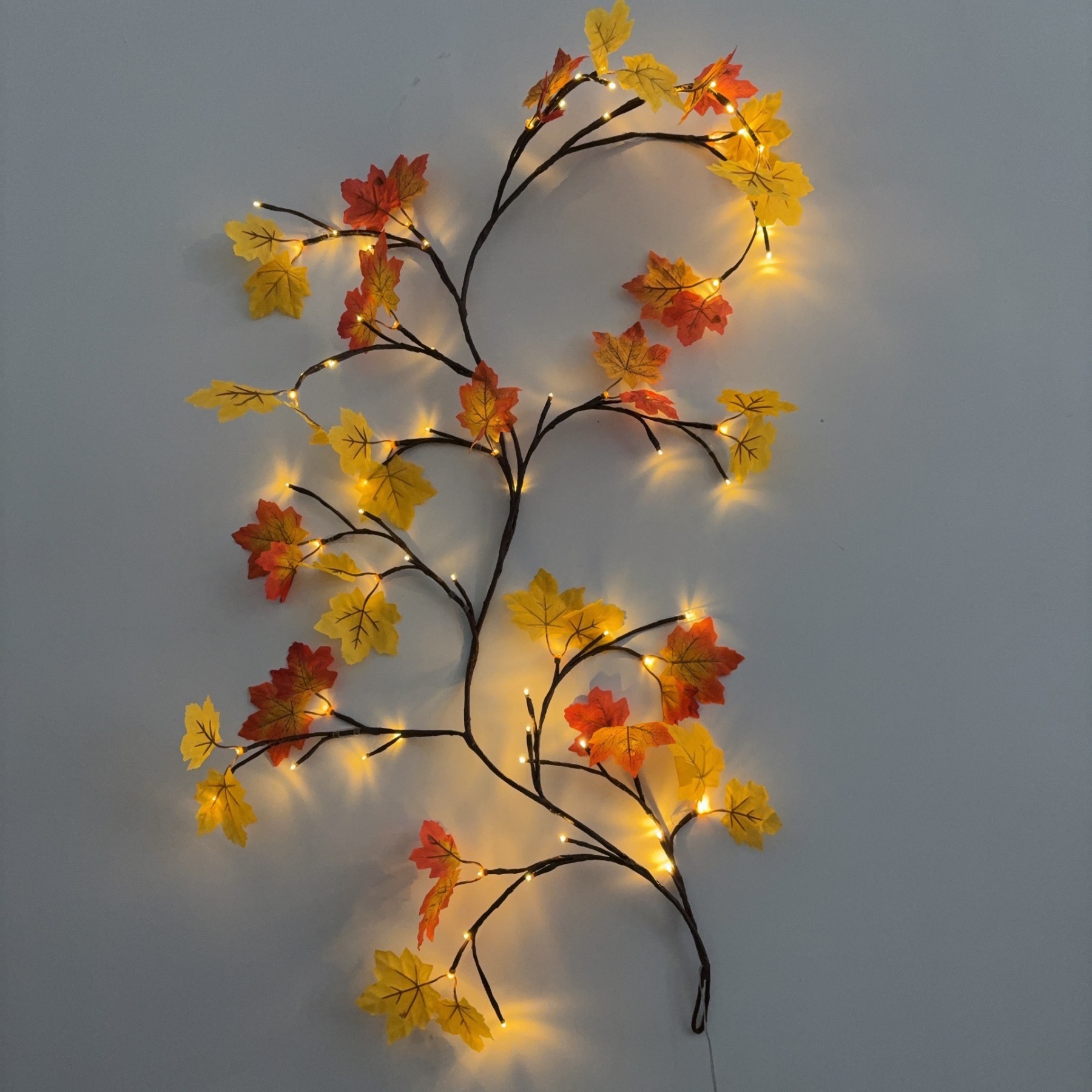 🔥Christmas Hot Selling Item - LED Maple Branch Light