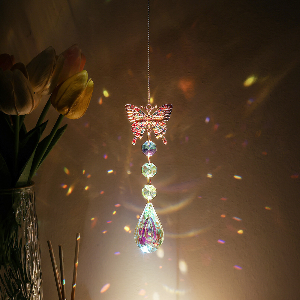 ✨ Dreamy crystal light-catching pendant