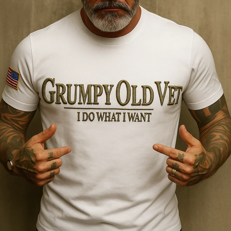 Grumpy old vet Casual T-shirt
